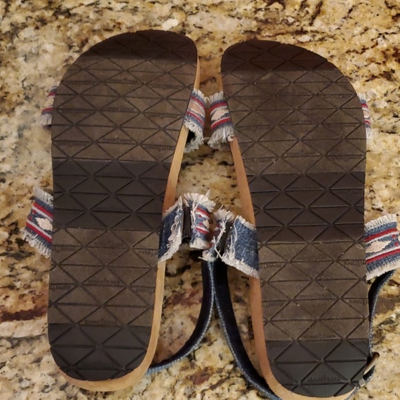 * MinneTonka Melody Sandals - Picture 8 of 8